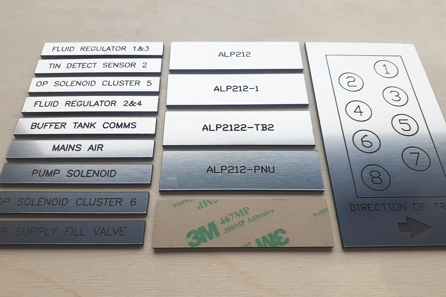 metal effect acrylic laminate labels