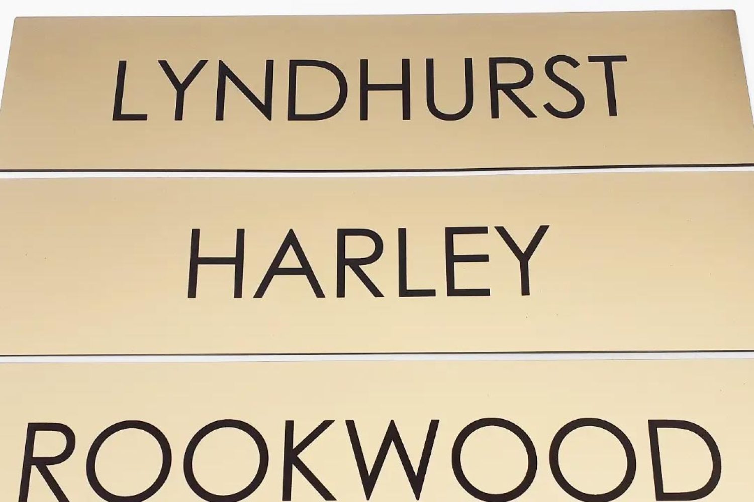 Name-Plates-Door-Signs-Hotels-Gold